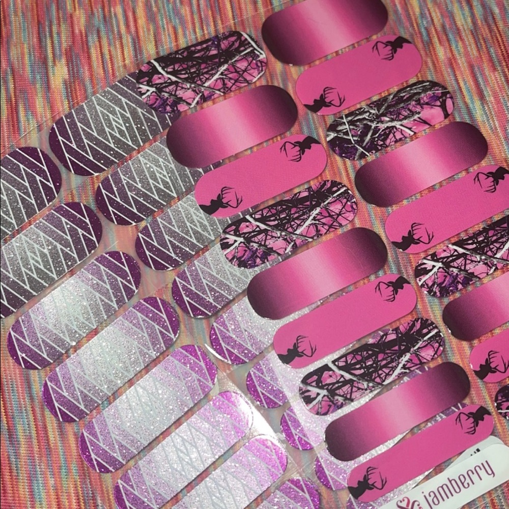 Jamberry nail wraps and mini heater for use with them